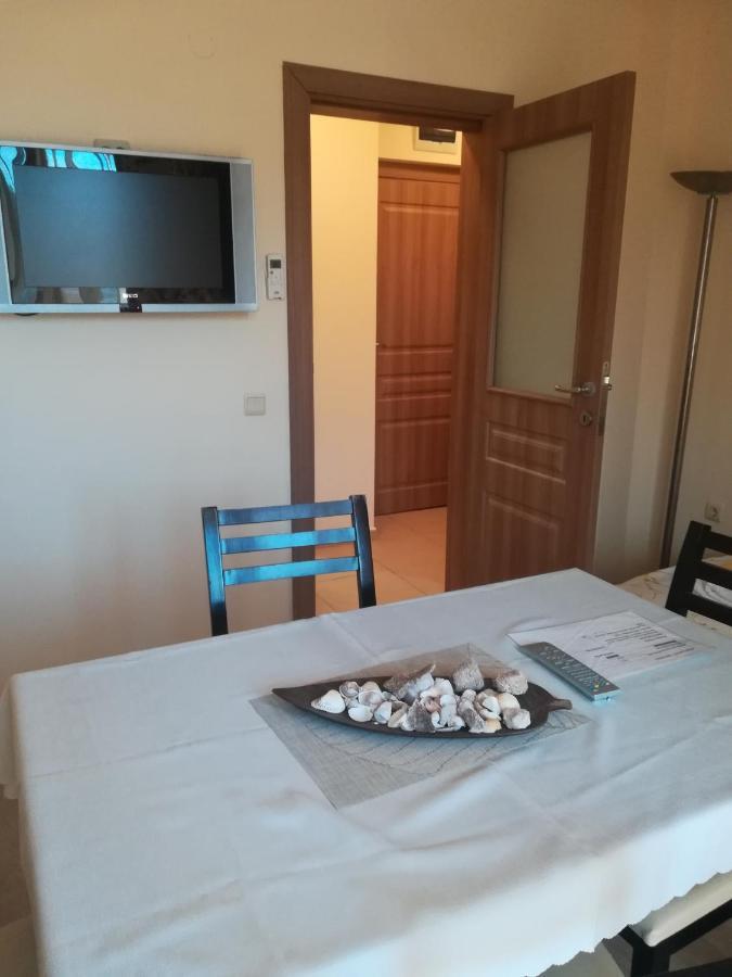 Apartments Victoria คราเนโว ภายนอก รูปภาพ
