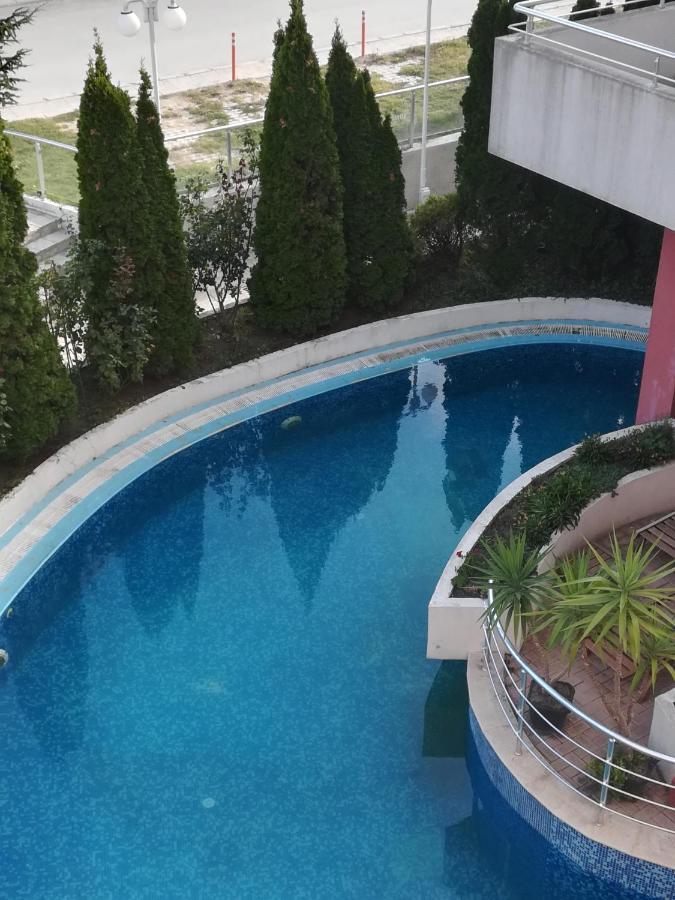 Apartments Victoria คราเนโว ภายนอก รูปภาพ