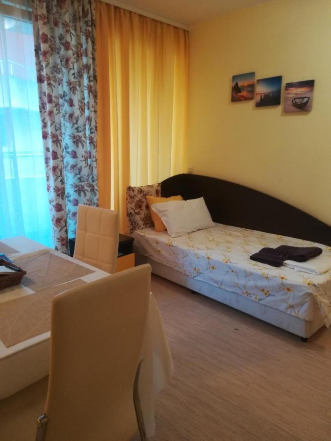 Apartments Victoria คราเนโว ภายนอก รูปภาพ
