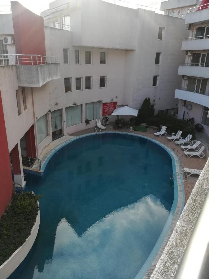 Apartments Victoria คราเนโว ภายนอก รูปภาพ