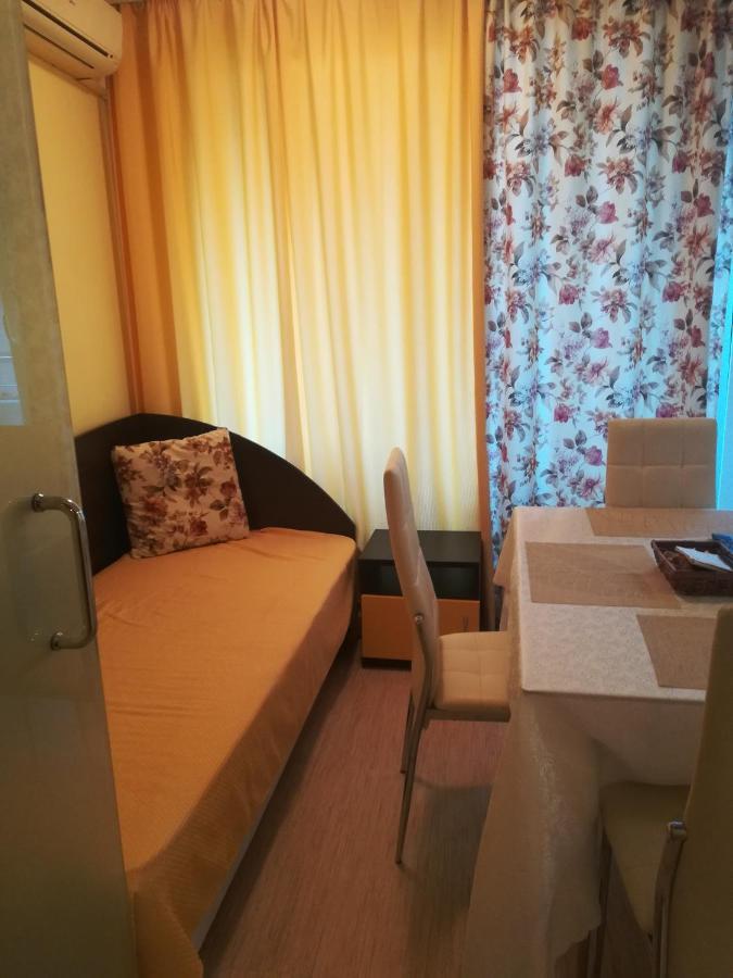 Apartments Victoria คราเนโว ภายนอก รูปภาพ